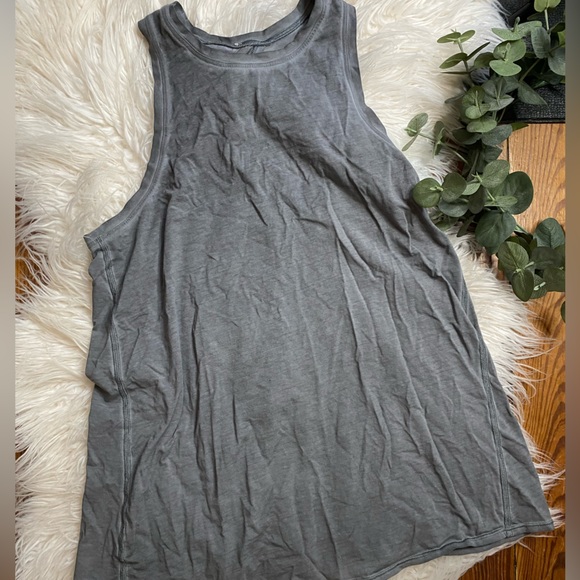 lululemon All Tied Up Tank *Gray Wash size 6 - Picture 5 of 8